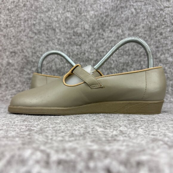 ✅Softspots Womens 6.5M Casual Gray/Tan Leather Low Wedge Shoes Mary Jane Flats - Picture 8 of 12